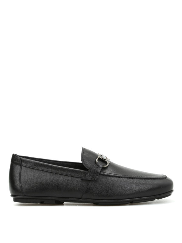 SALVATORE FERRAGAMO: ロファー＆スリッパ - ローファー/スリッパ メンズ - 黒