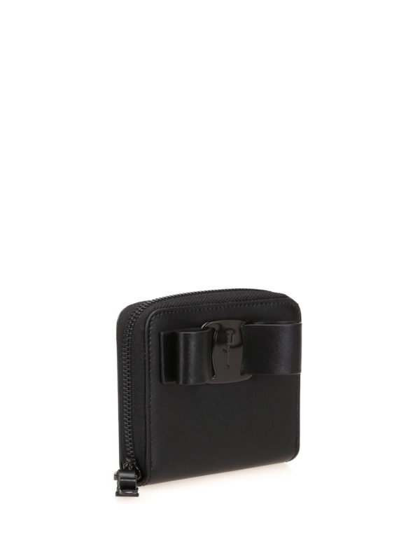SALVATORE FERRAGAMO: wallets & purses online - Vara bow compact zip around black wallet
