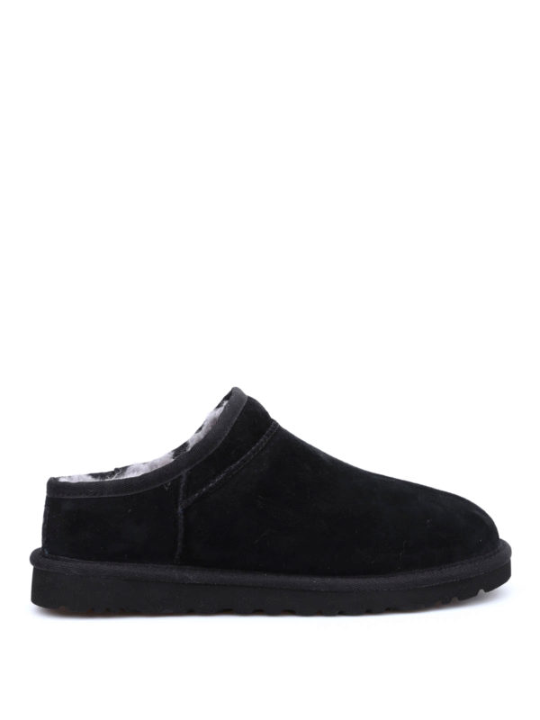 UGG: Loafers & Slippers - Classic Slipper