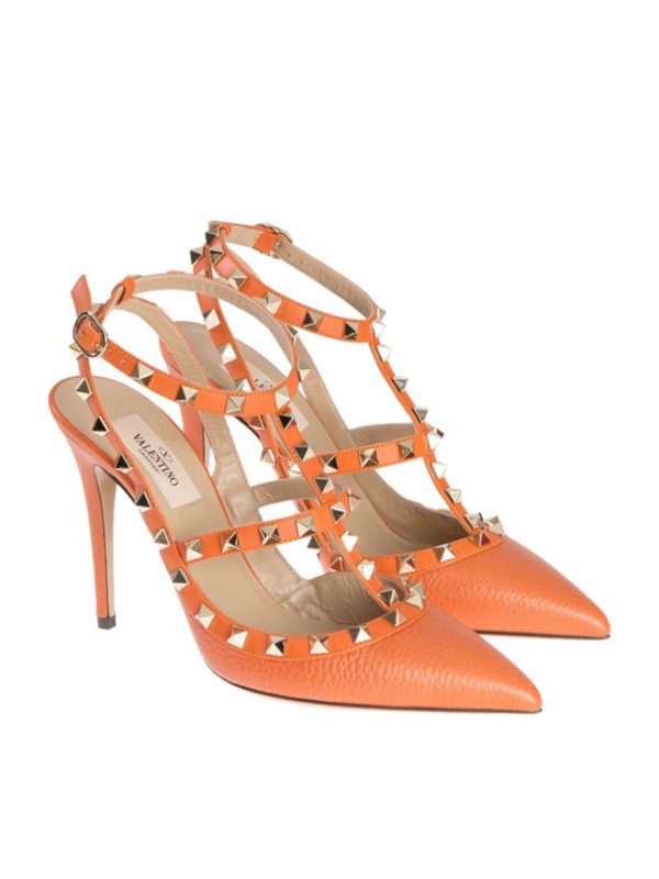 VALENTINO GARAVANI: court shoes - Rockstud pointed toe pumps