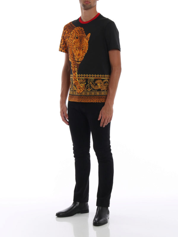 VERSACE: T-shirts online - T-Shirt - Leopard Animalier