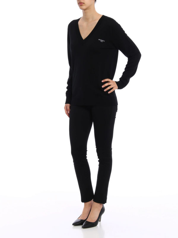 Cuello V  Negro Para Mujer shop online: GIVENCHY
