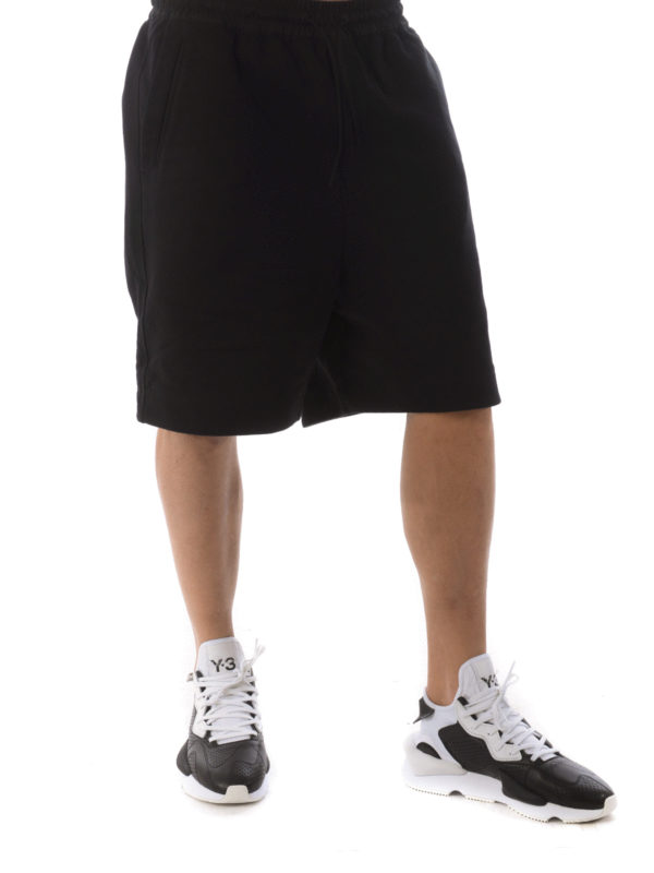 Tracksuit bottoms Y-3 - M Cl Try shorts - FN3394 | Shop online at