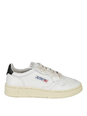 ★Golden Goose★ Stardan Sneakers White Silver GWF00128F0021 Stardan sneakers with silver metallic leather star and heel tab