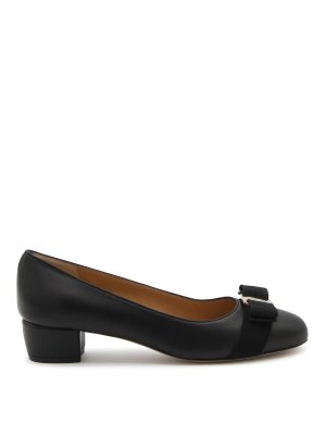 FERRAGAMO: court shoes - Black Leather Pumps