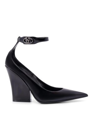 VALENTINO GARAVANI: court shoes - Patent leather dcollet