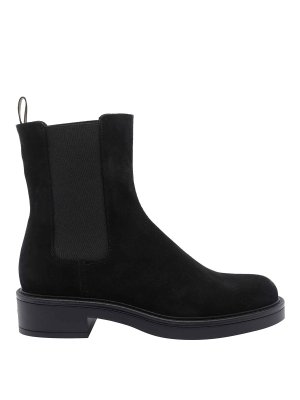 Stuart Weitzman: ankle boots - Celia Chelsea Booties