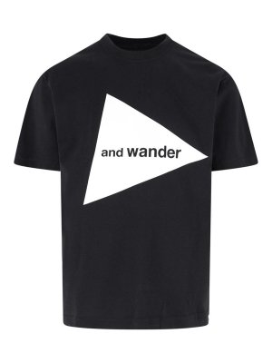 AND WANDER: Camisetas - Camiseta - Negro