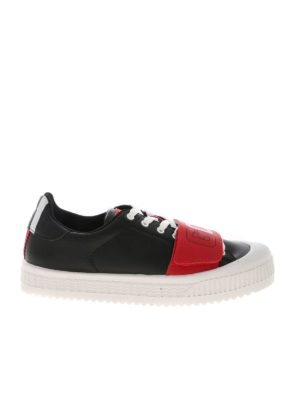GCDS: trainers - Sneakers in black with red logo detail