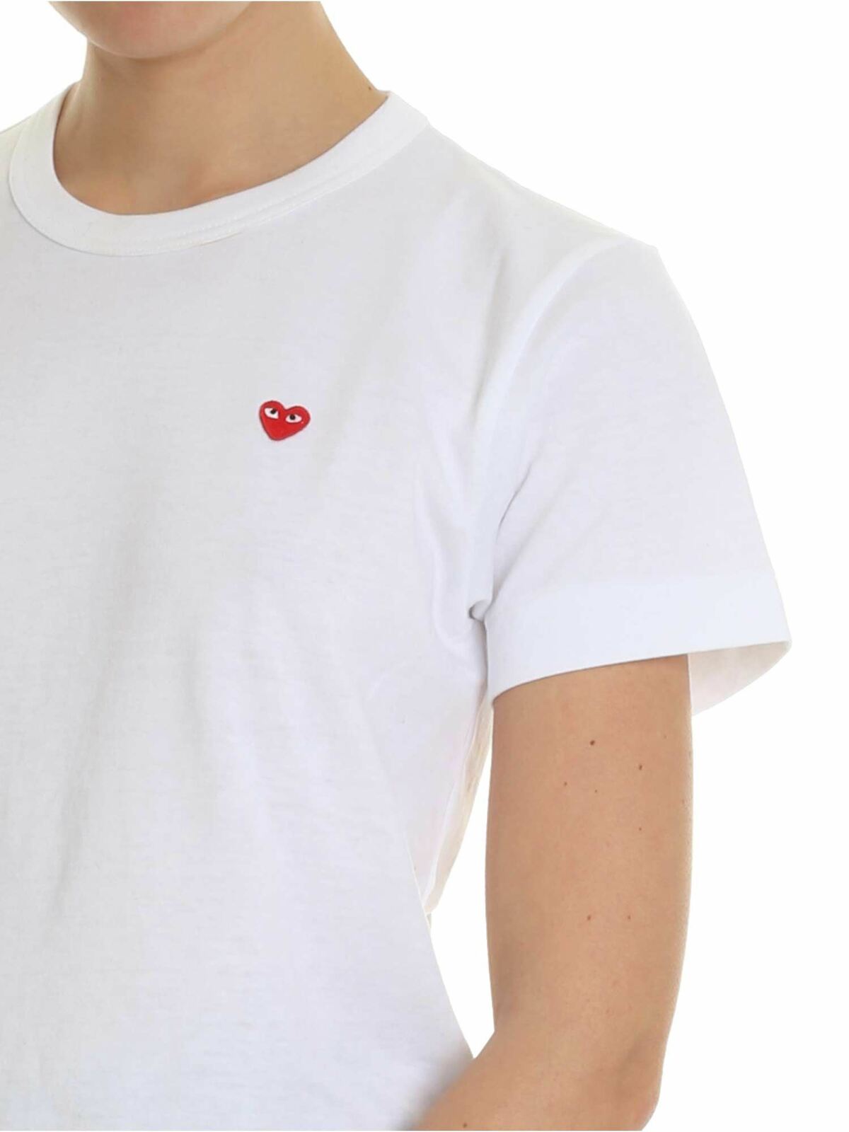 Shop Comme Des Garçons Play White T-shirt With Red Heart