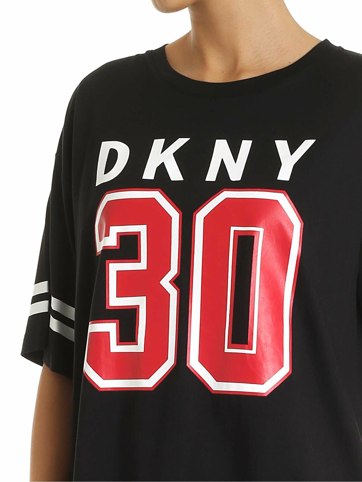 Shop Dkny 30 T-shirt In Black