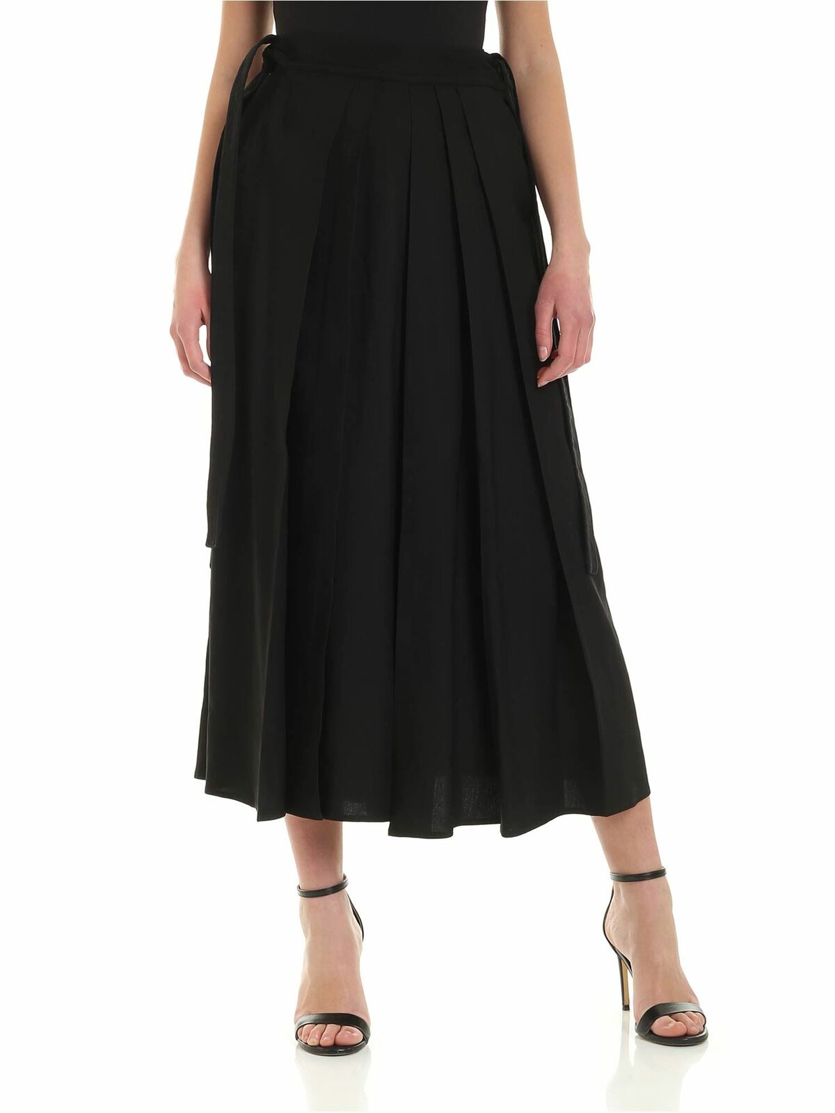 Mcq By Alexander Mcqueen Hakana Black Trousers With Pleats In Negro