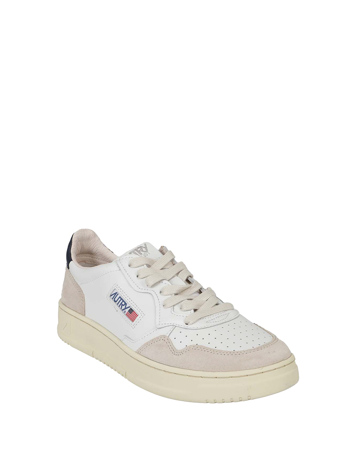 Shop Autry Low-top Leather Sneakers In Blanco