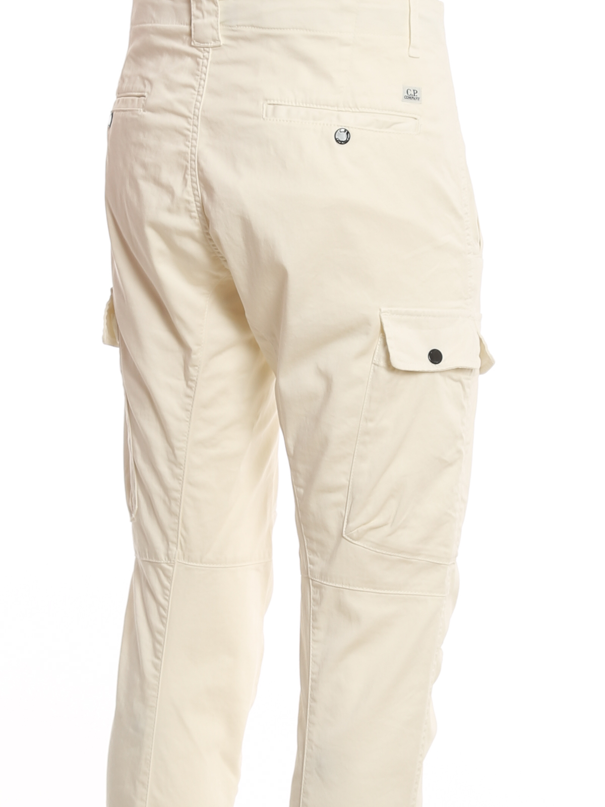 C.P. Company - Pantalón beige de satén elástico con bolsillo