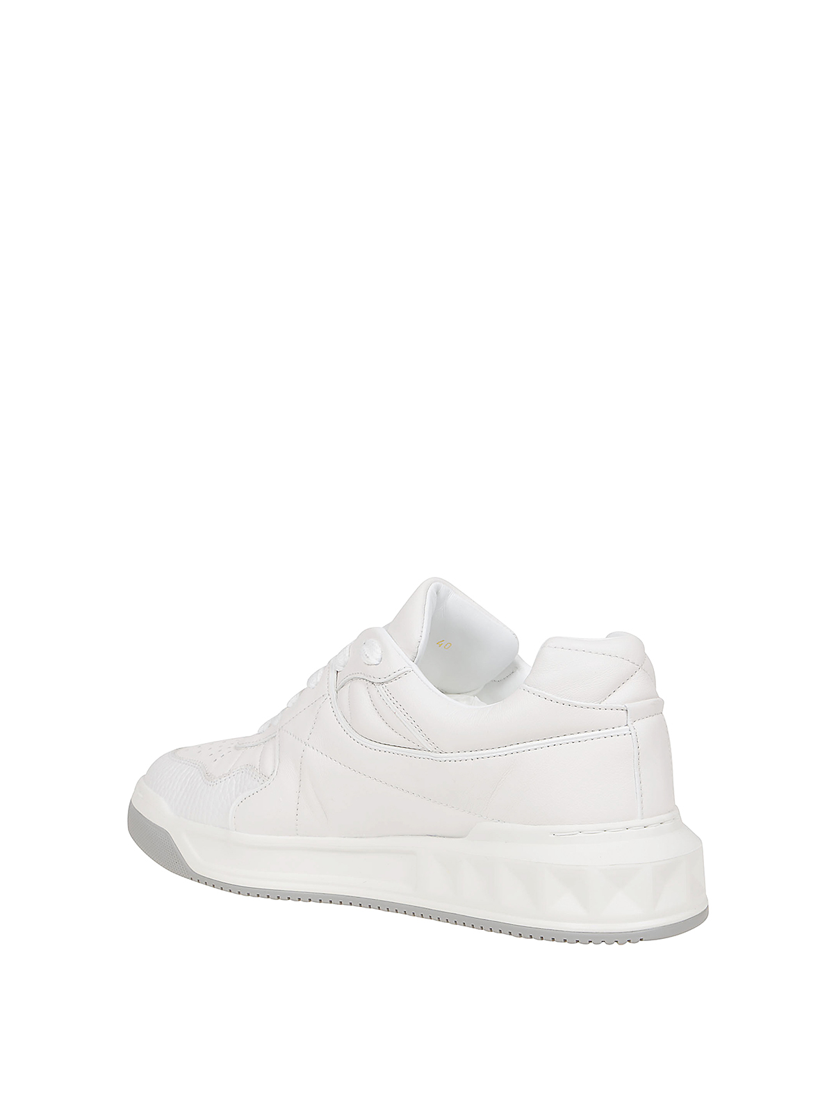 Shop Valentino One Stud Low-top Sneakers In Blanco