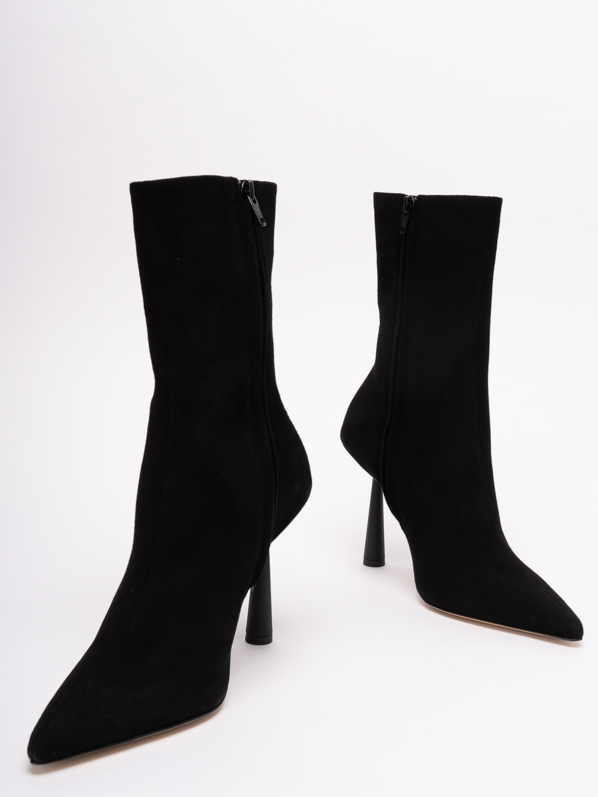 Gia Borghini Suede pointy toe ankle boots - Black|RHW750000SU5000