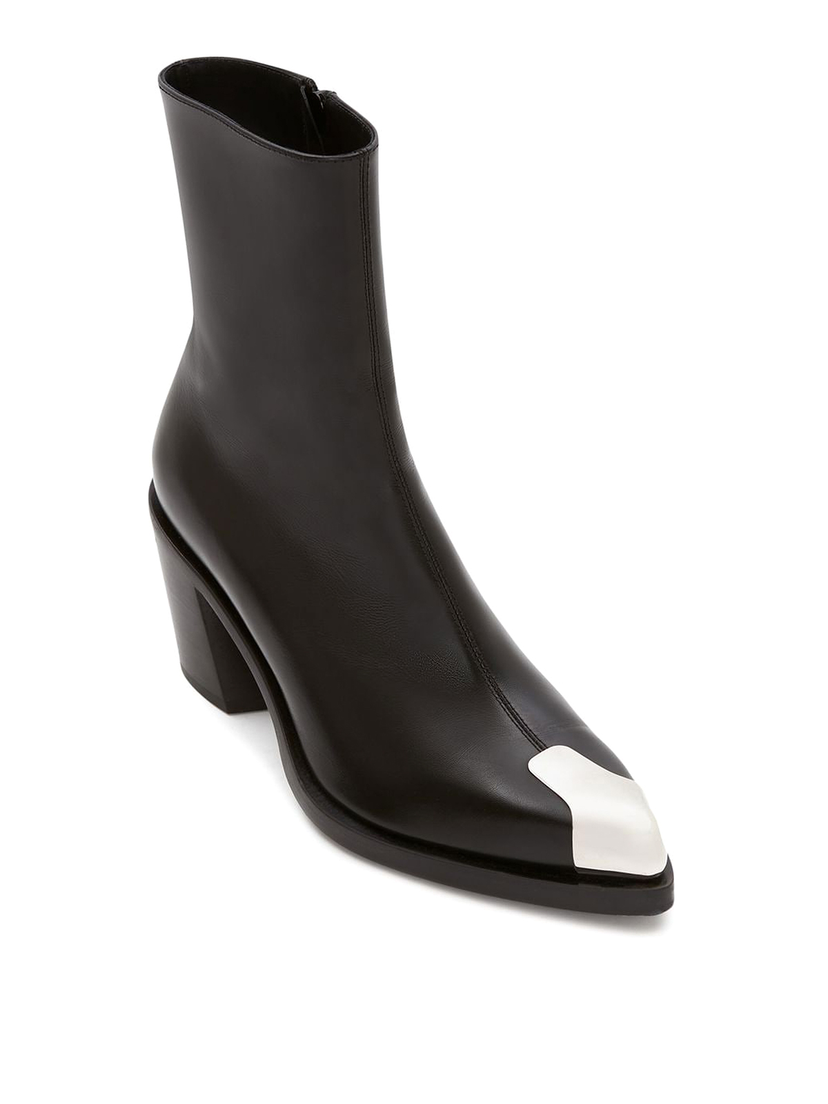 Shop Alexander Mcqueen Pointed-toe Ankle Boots In Negro