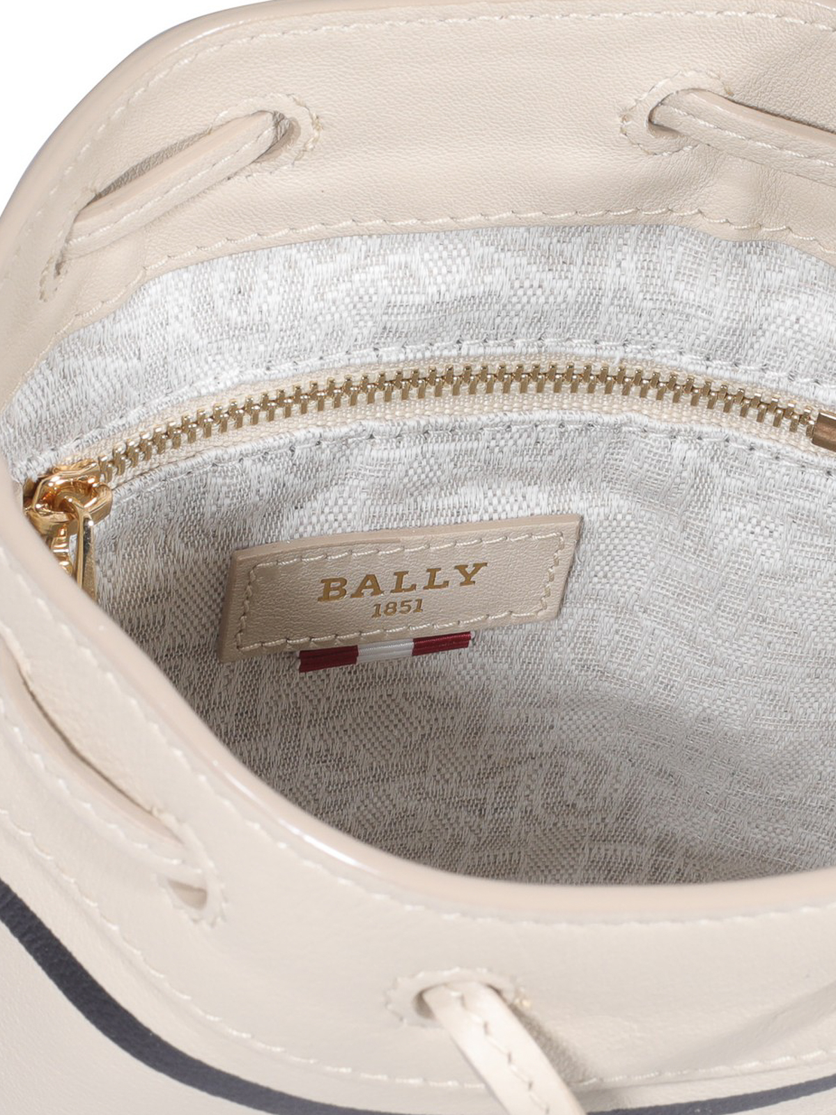 Bally leather cleoh xs bucket bag 