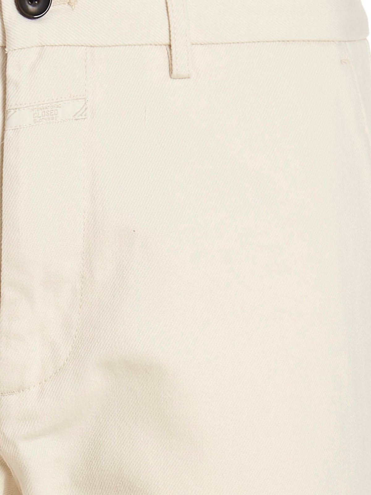 Shop Closed Atelier Tapered Jeans In Blanco