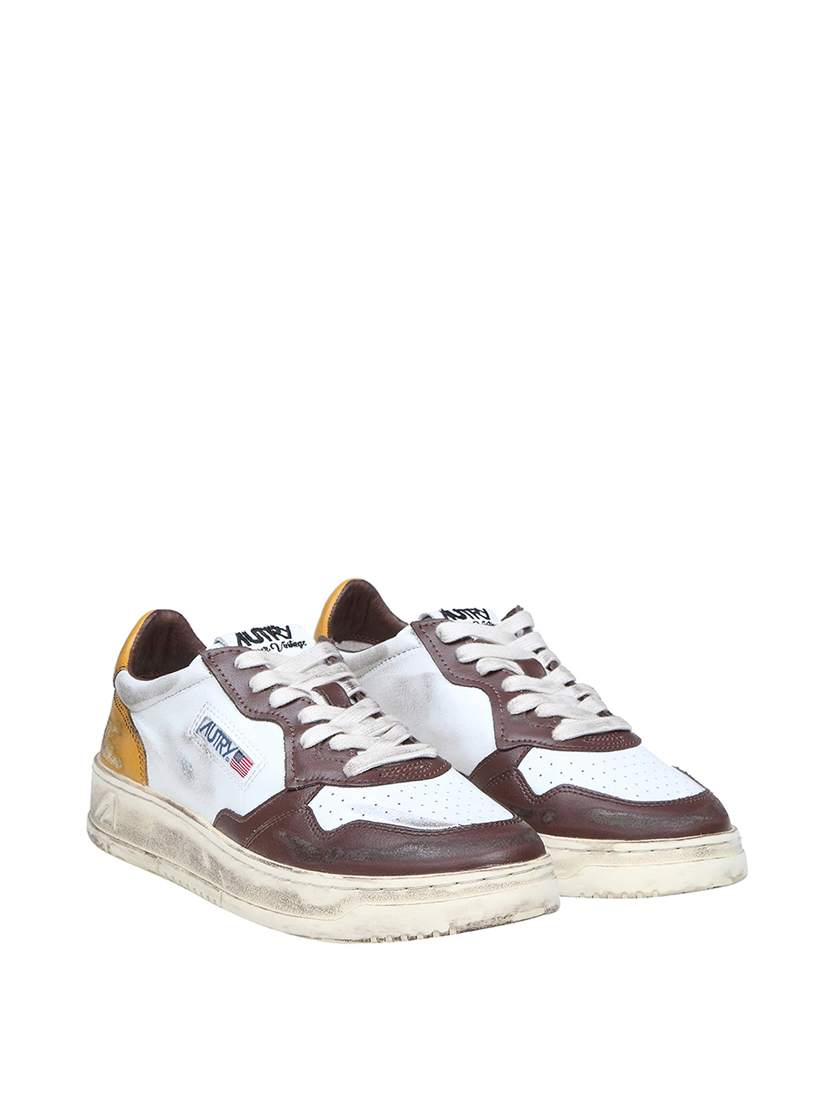Shop Autry Vintage Leather Sneakers In Blanco