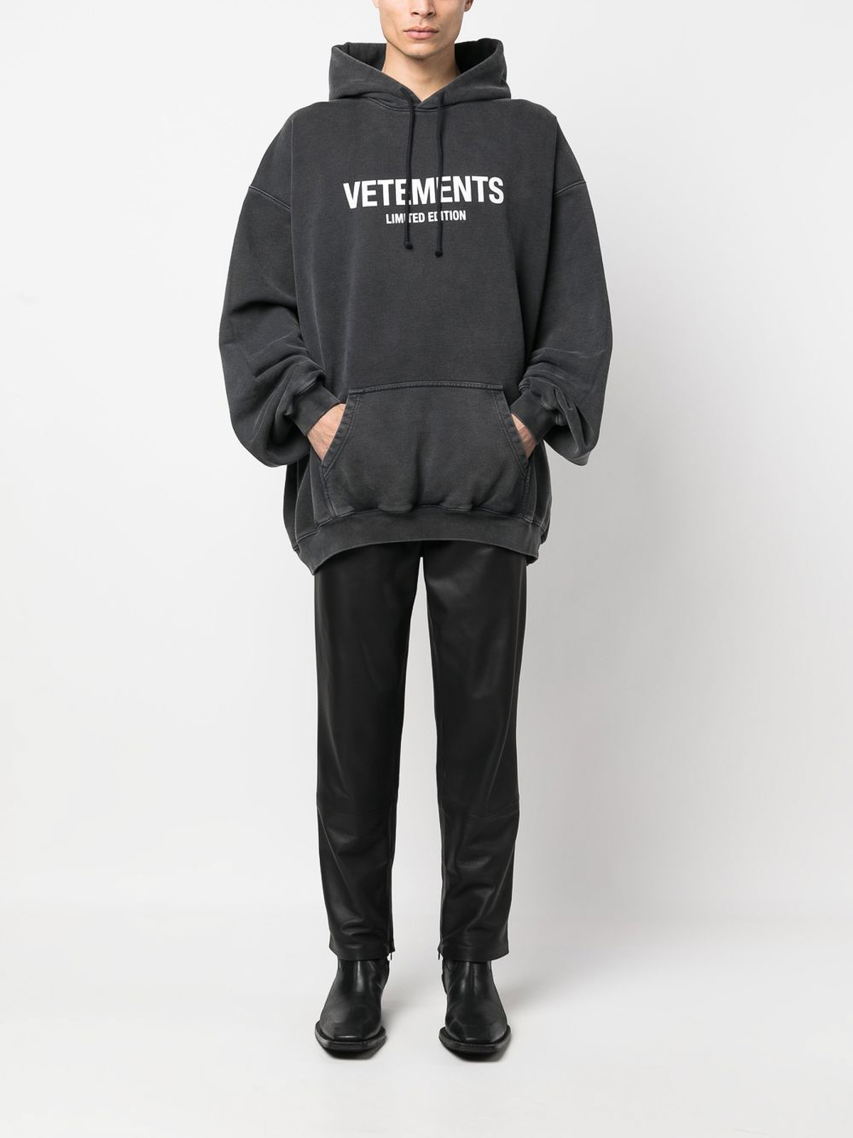 ラスト期間限定 vetements ヴェトモン エンブロイダ スウェット XS