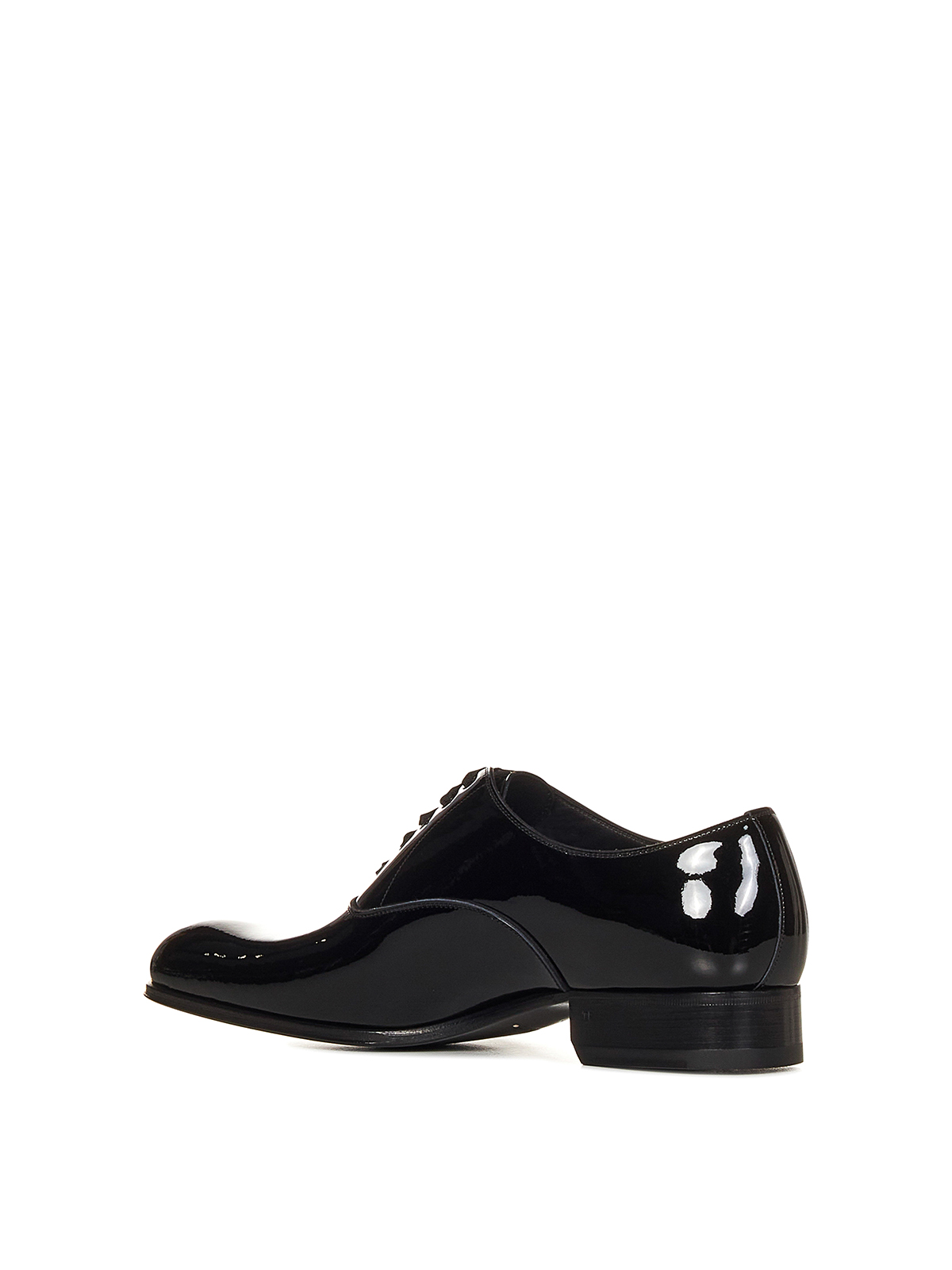 Shop Tom Ford Patent Leather Oxford Shoes In Negro