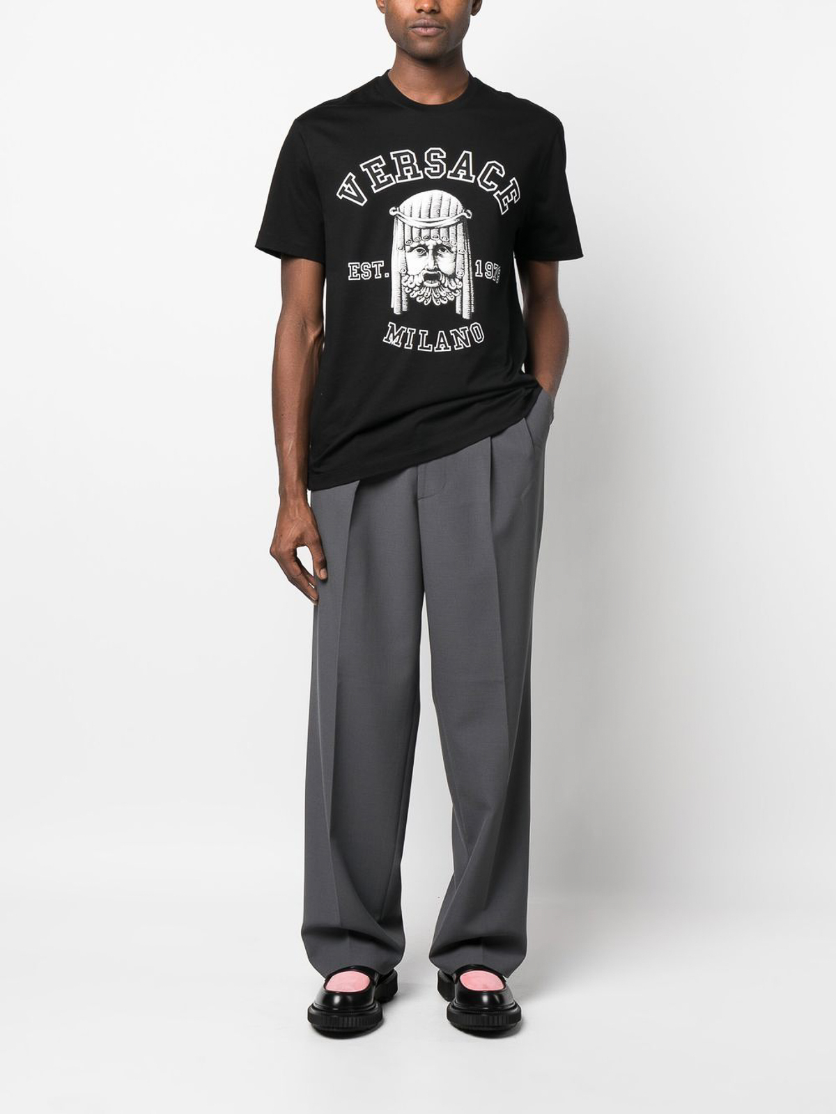 Versace Logo print Tee - Black - Men | 10094661A068951B000