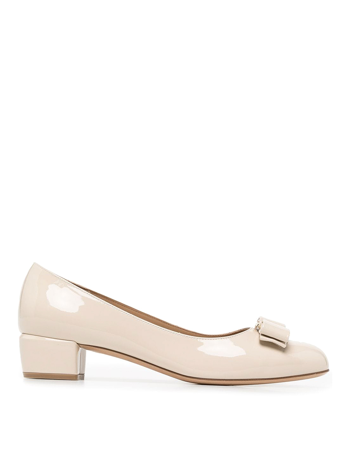 Ferragamo Patent Leather Flats With Bow Detail In Blanco