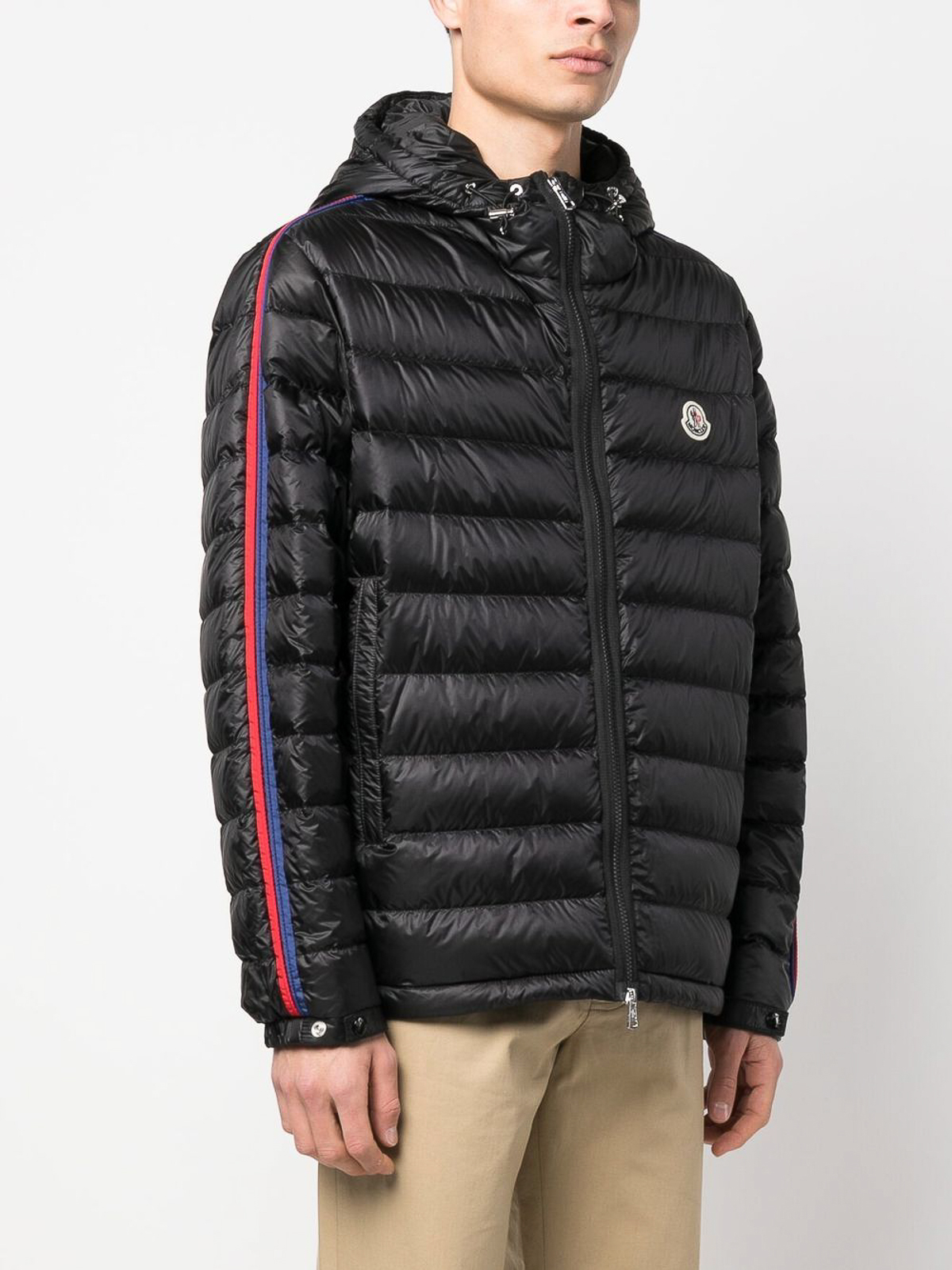 Moncler puffer 2024 logo patch jacket