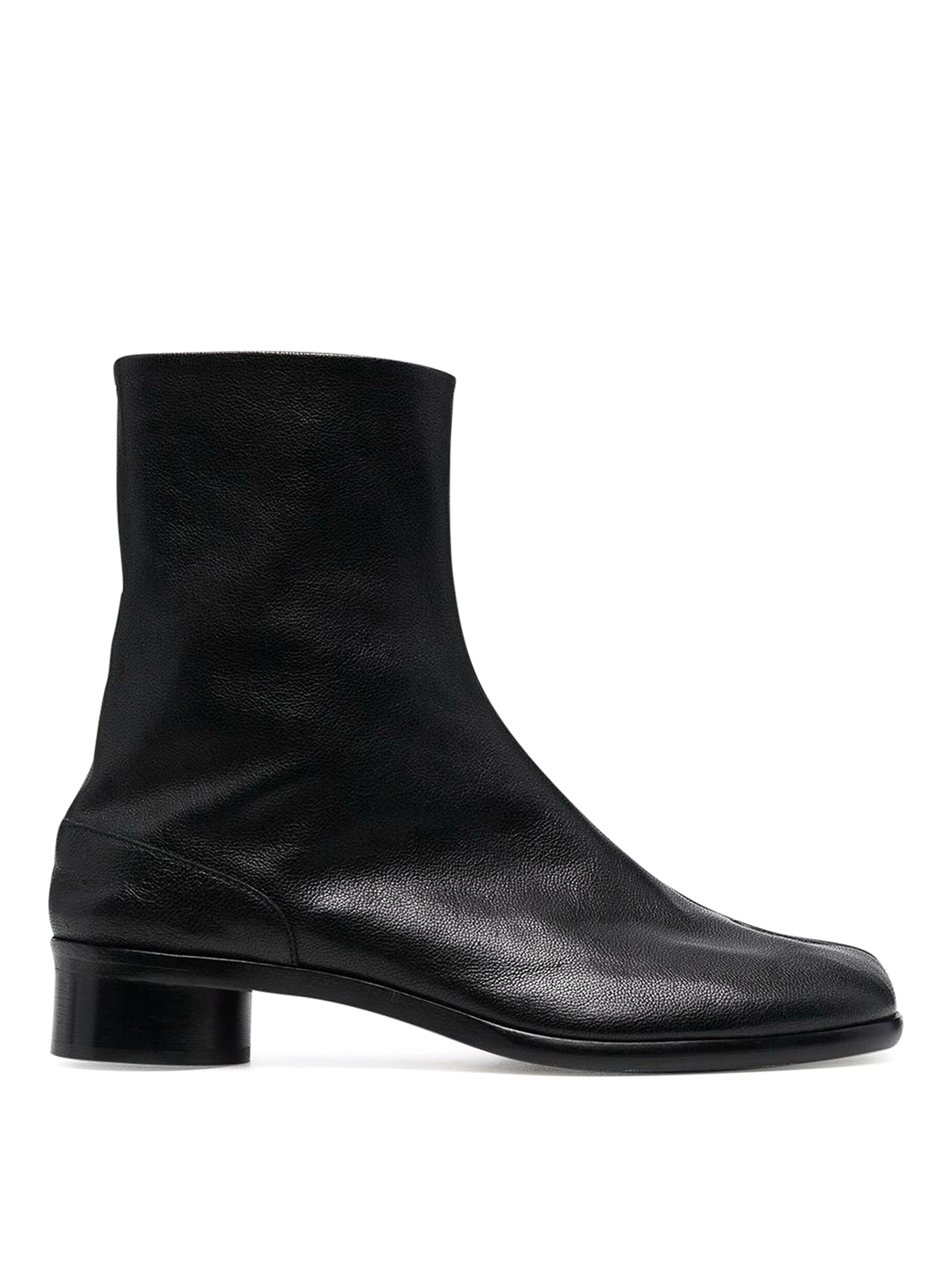 Shop Mm6 Maison Margiela Low Heeled Leather Boots With Logo In Negro