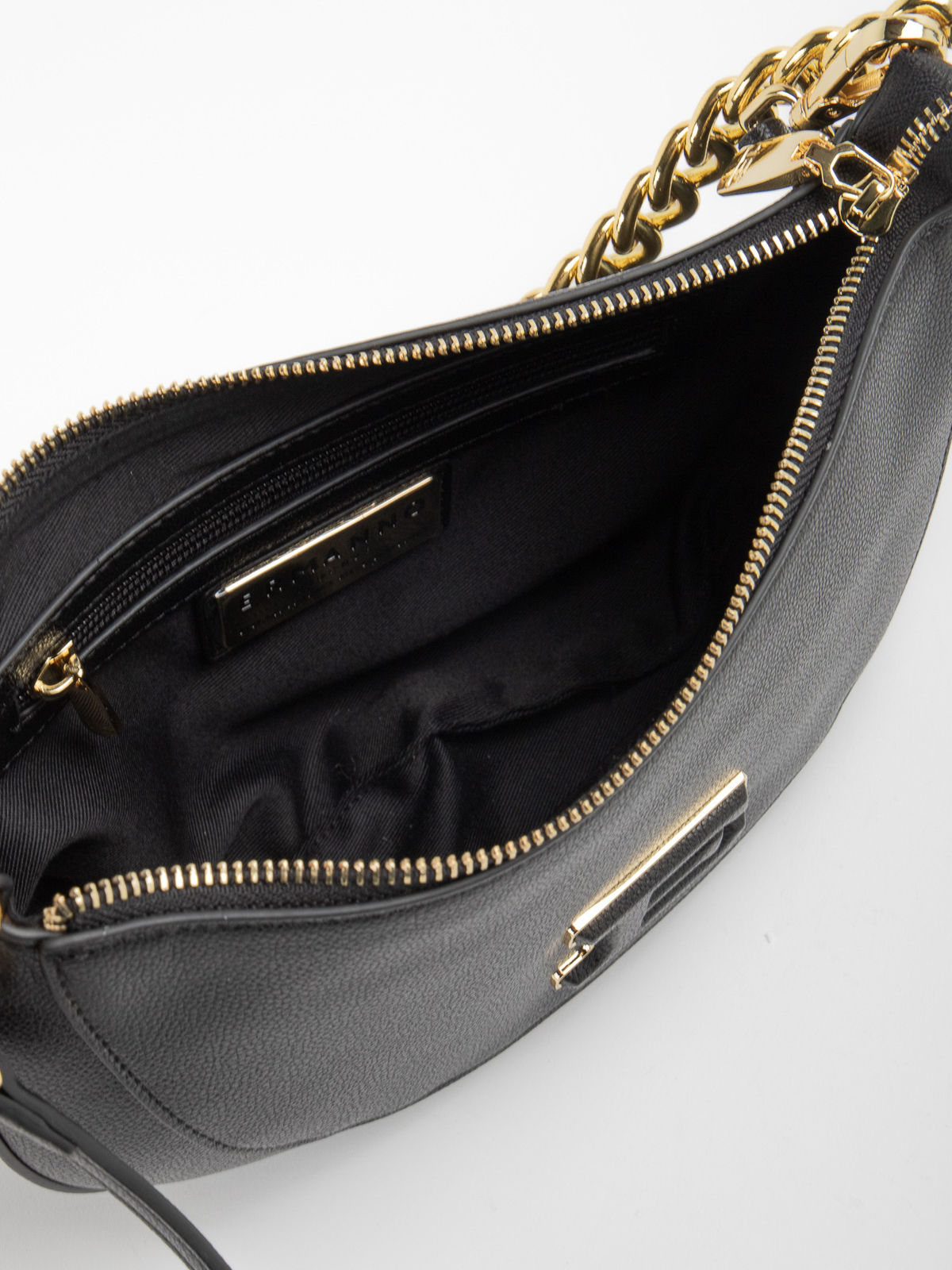 Ermanno Scervino 黒 レザーバッグ Ermanno Scervino 黒 レザーバッグ