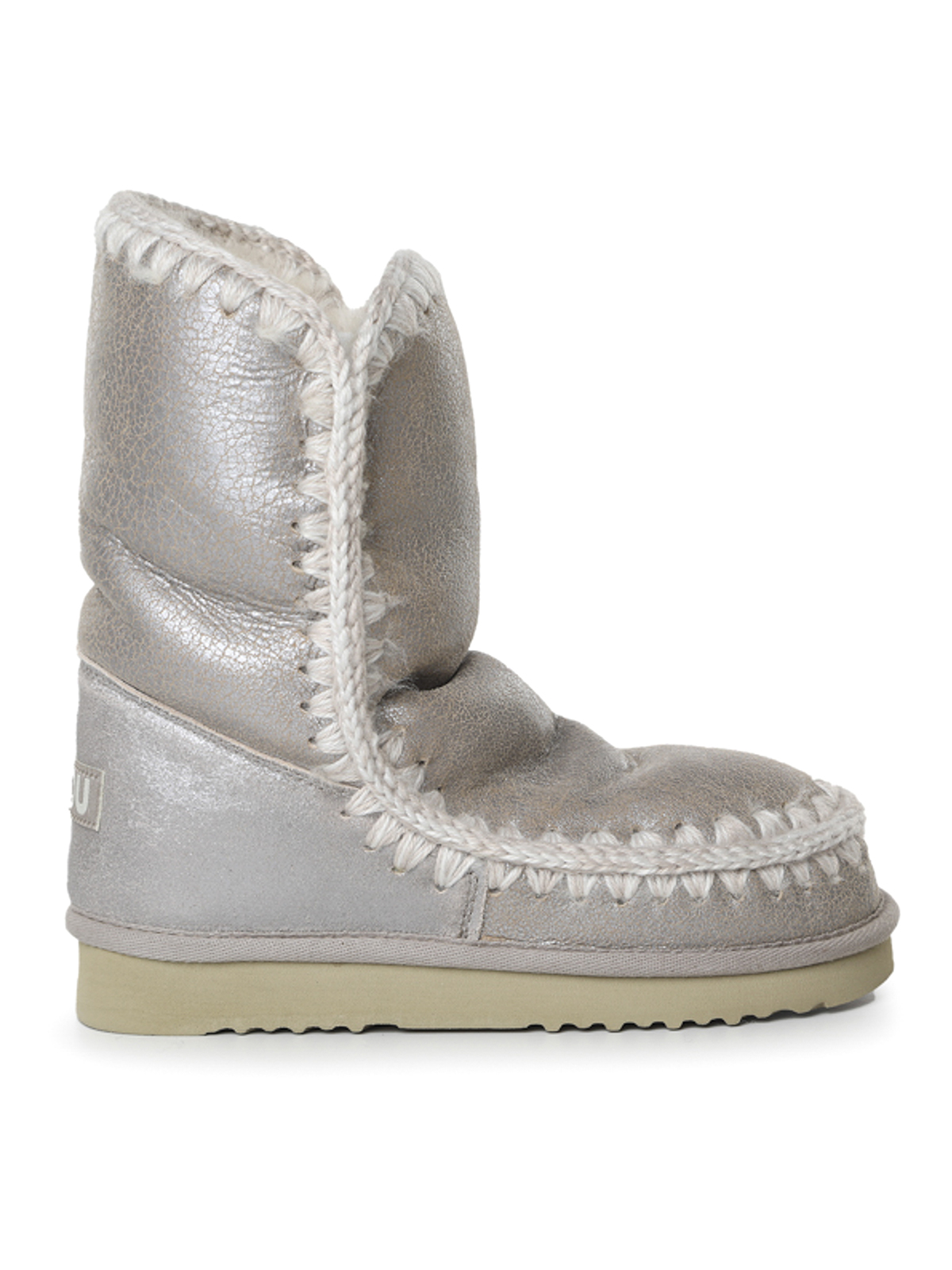 Boots - 24 Eskimo boots -