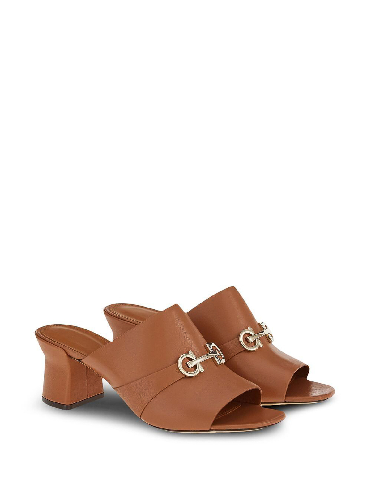 Ferragamo サンダル - ブラウン | 01E486758226004 | THEBS