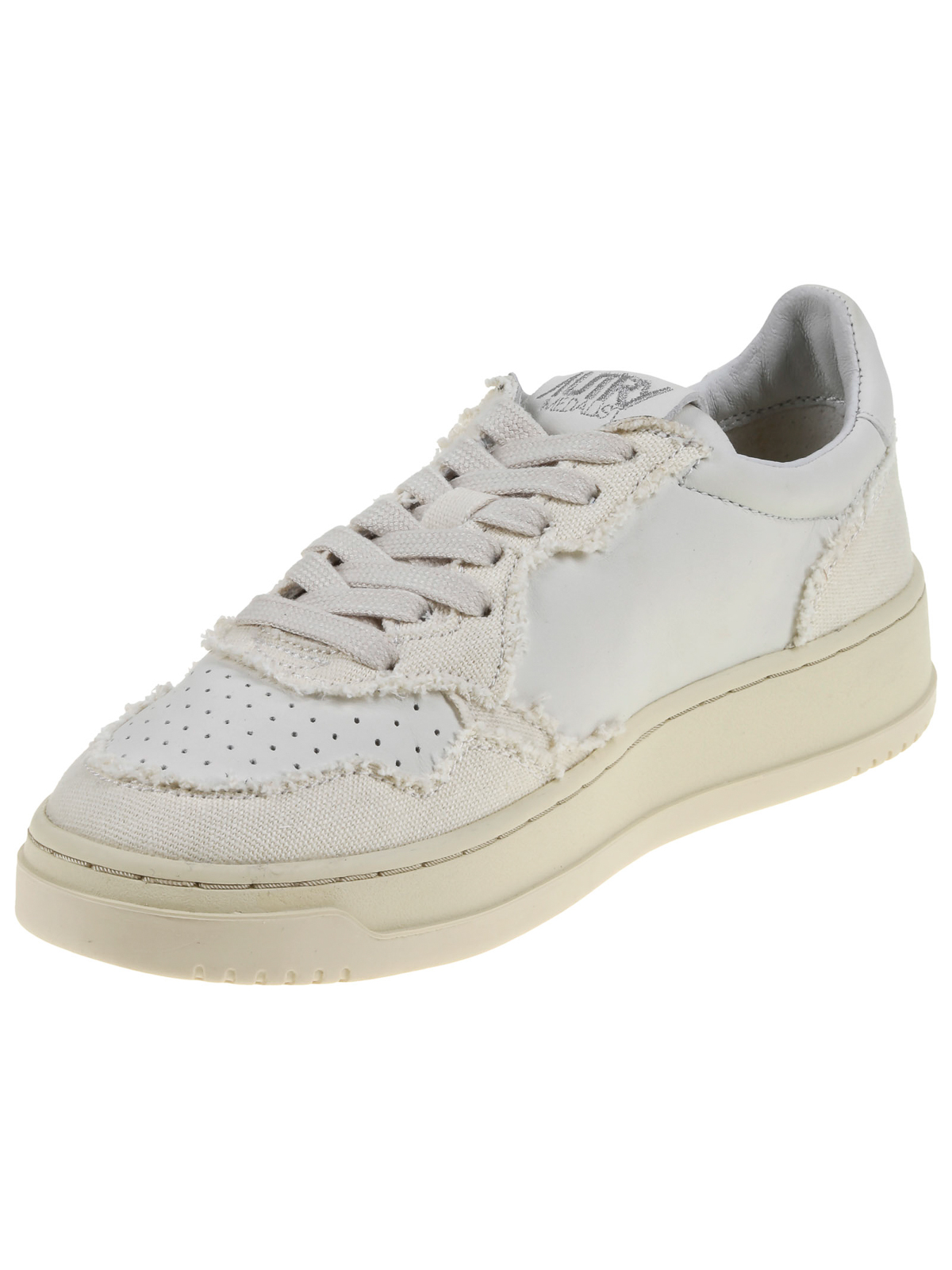 Shop Autry 01 Low Canvas In White