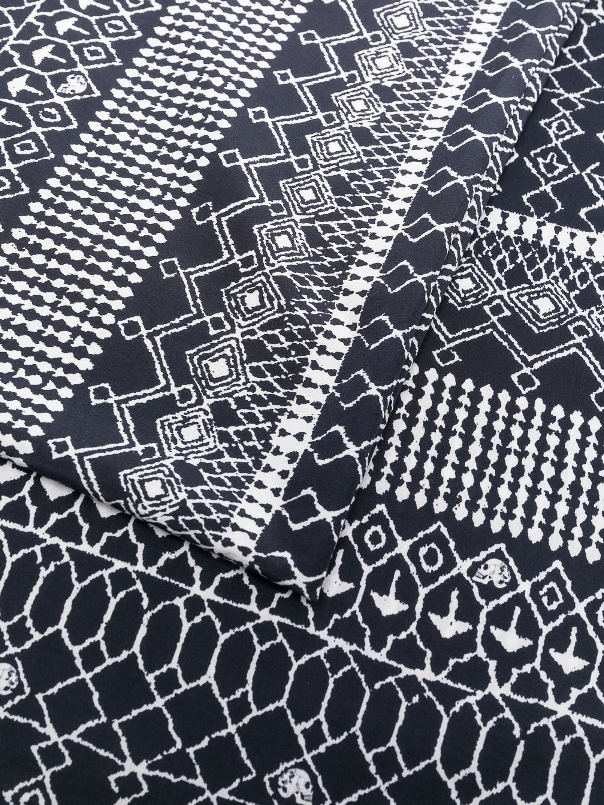 Shop Gabriele Pasini Silk Printed Foulard In Negro
