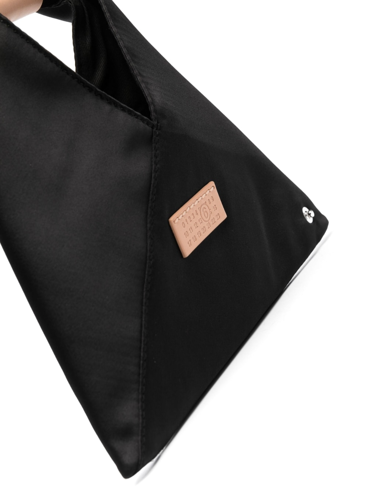 MM6 Maison Margiela トートバッグ - 黒|SB6ZI0007P5543T8013