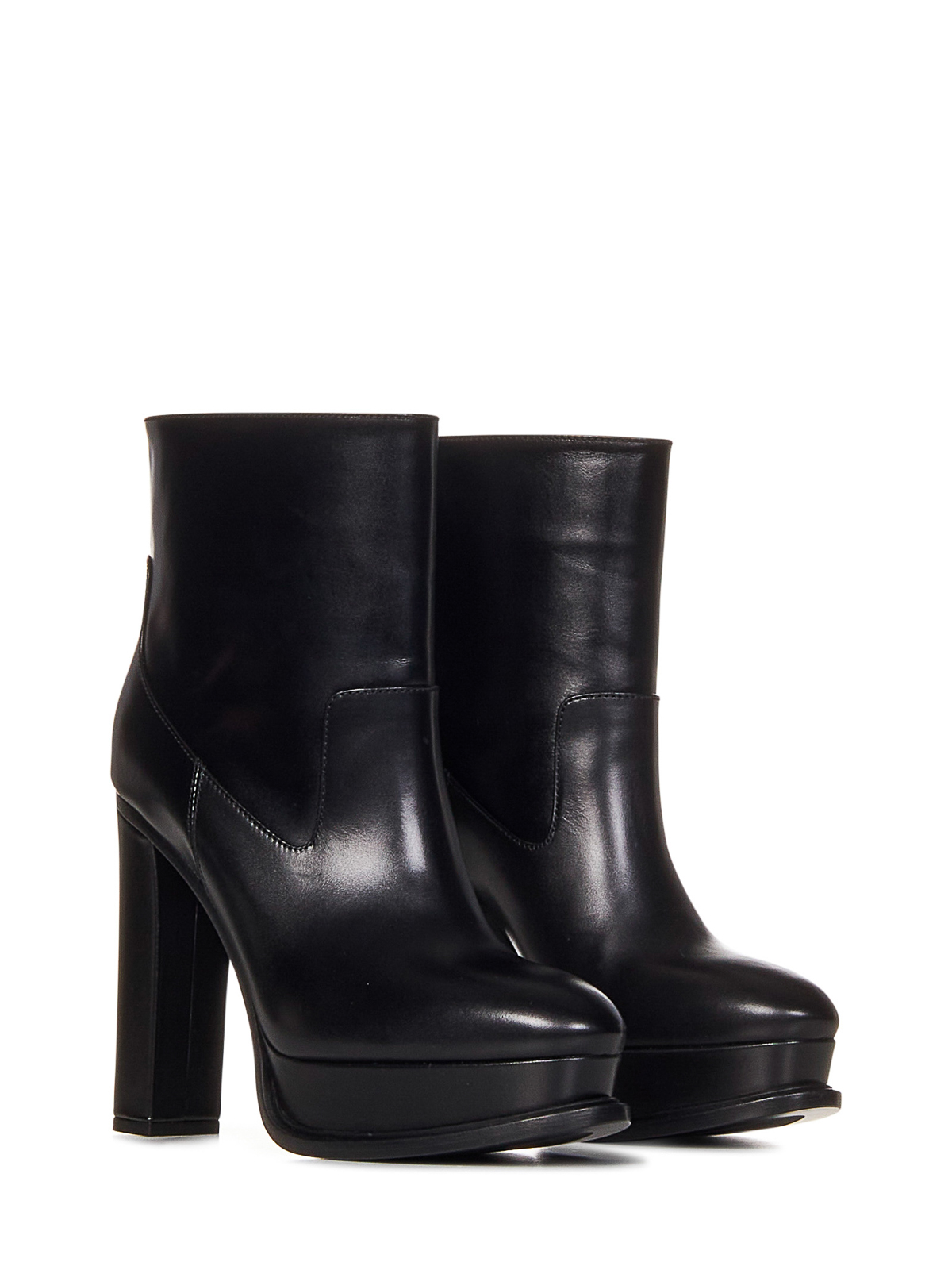 Shop Alexander Mcqueen Black Slip-on Calf Leather Ankle Boots In Negro
