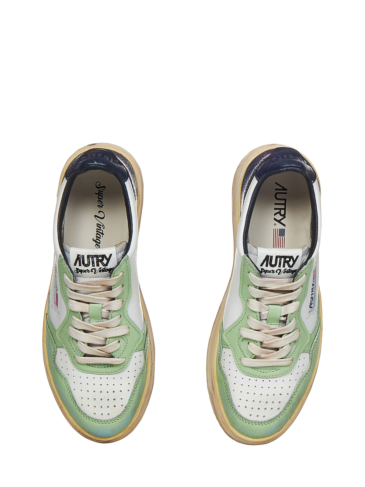 Autry Medalist Low Super Vintage Sneakers