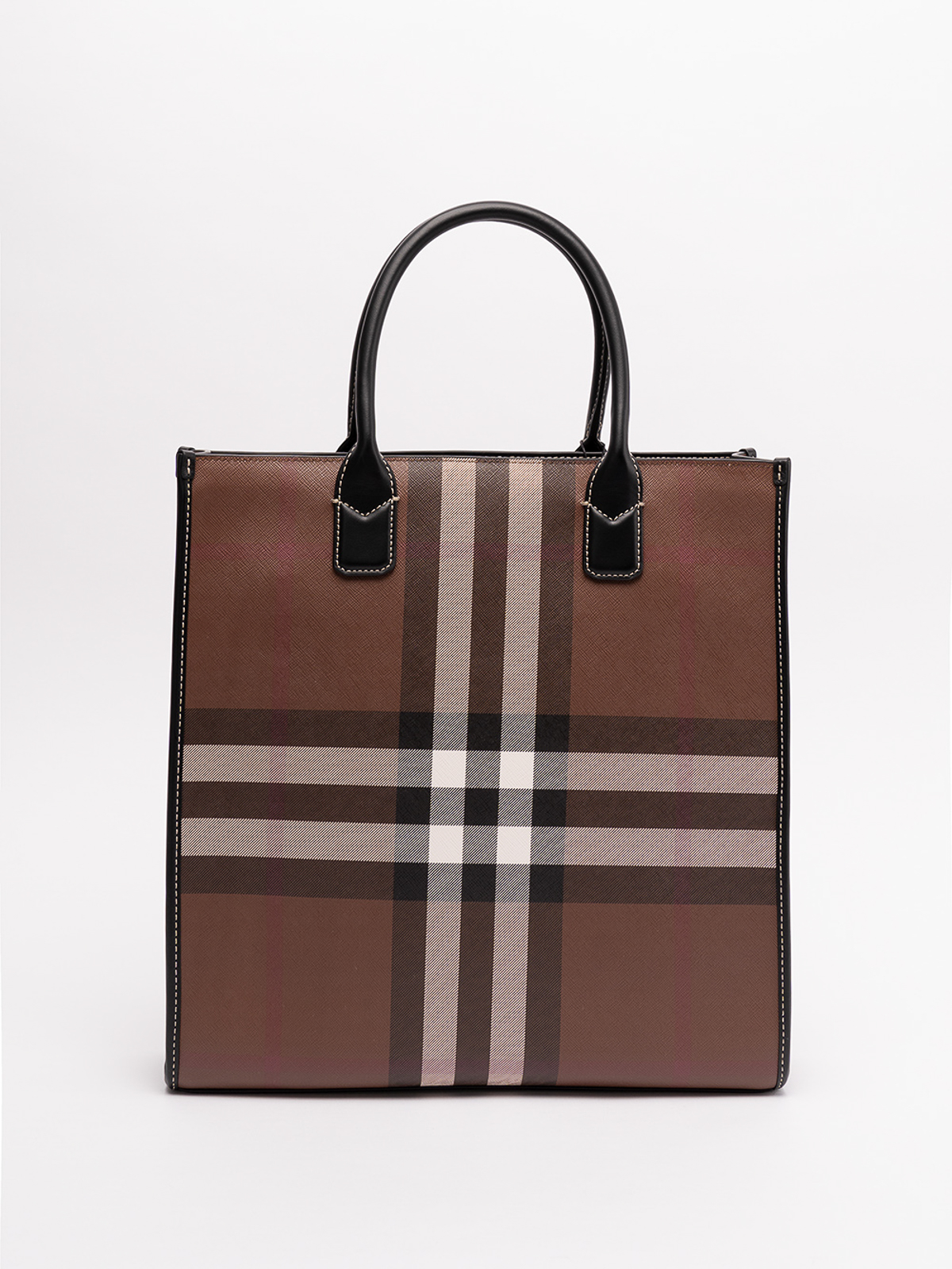 Shop Burberry Bolso Shopping - Marrón In Brown