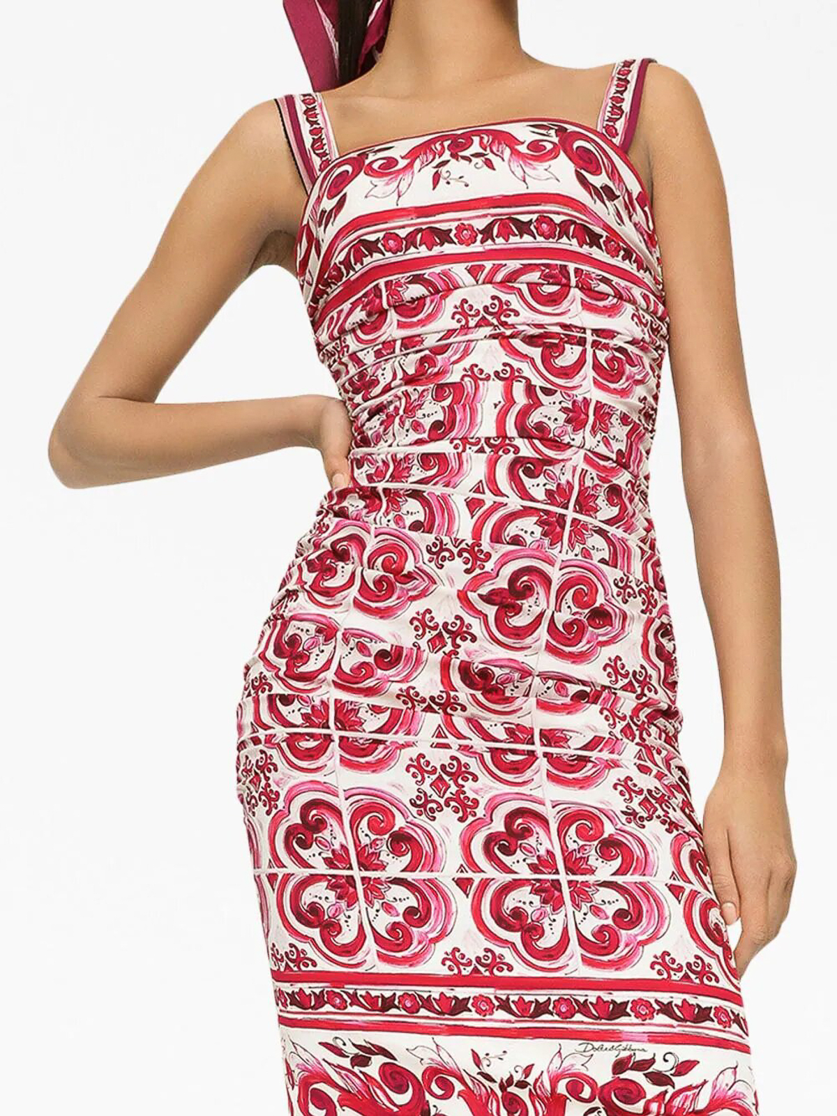 Shop Dolce & Gabbana Majolica Print Dress In Rojo