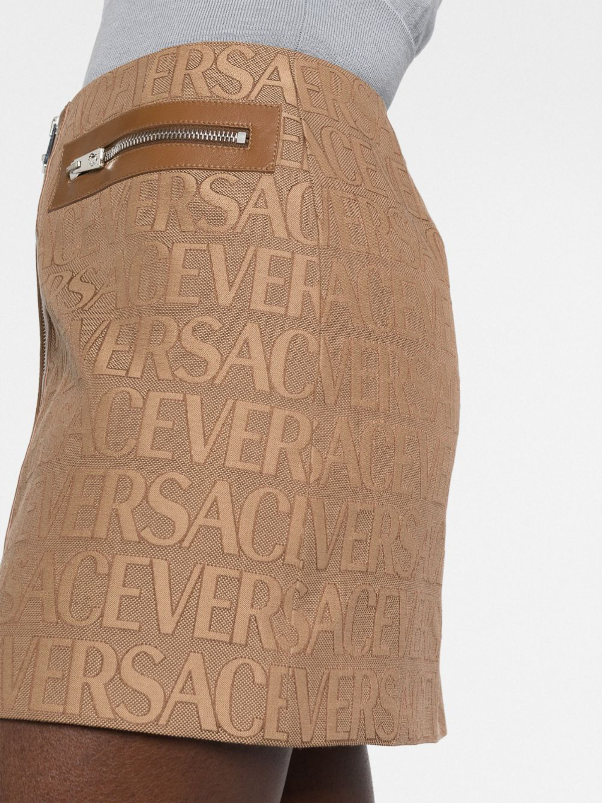 Shop Versace Minifalda - Beis In Beige