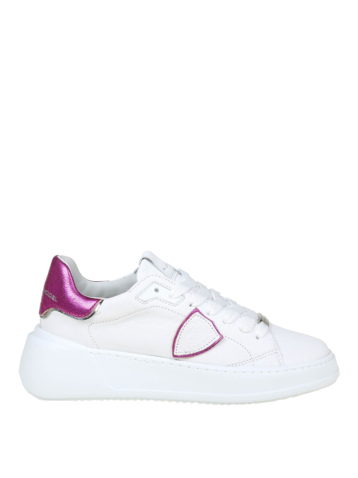 Shop Philippe Model Tres Temple Low In White And Fuchsia Leather In Blanco