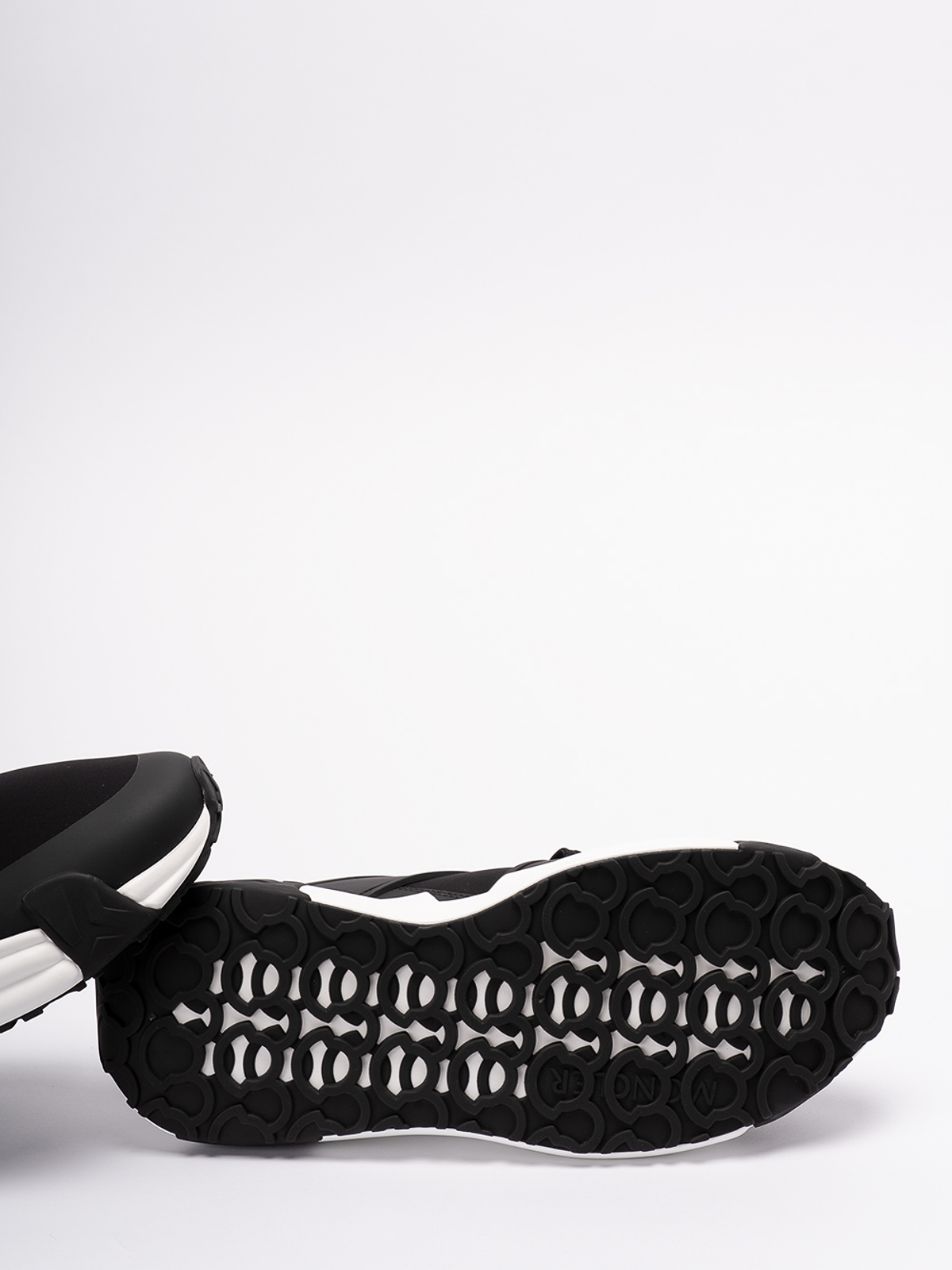 Moncler `lunarove` low-top sneakers - Black - Men