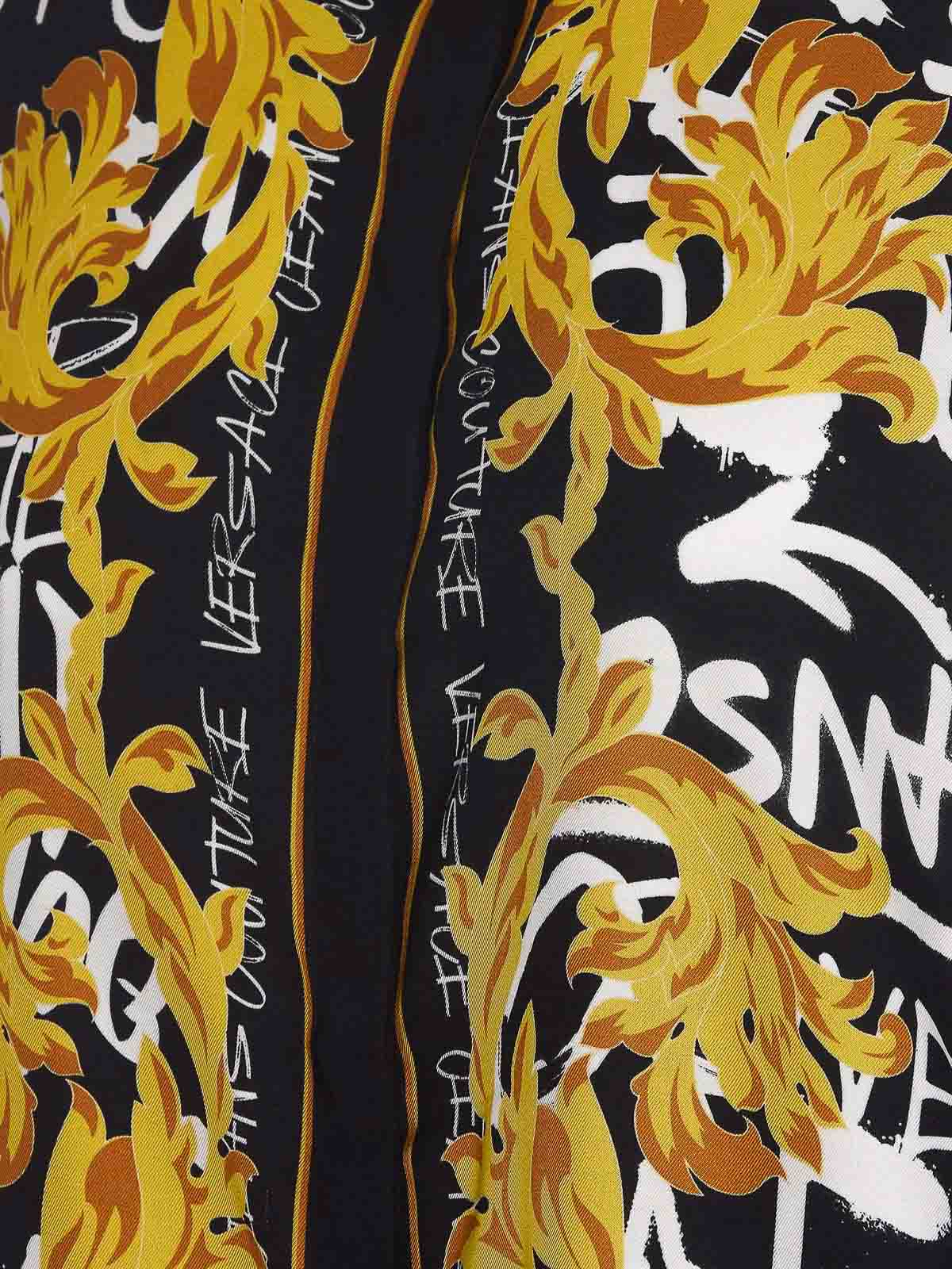 Shop Versace Jeans Couture Graffiti Logo Shirt In Negro