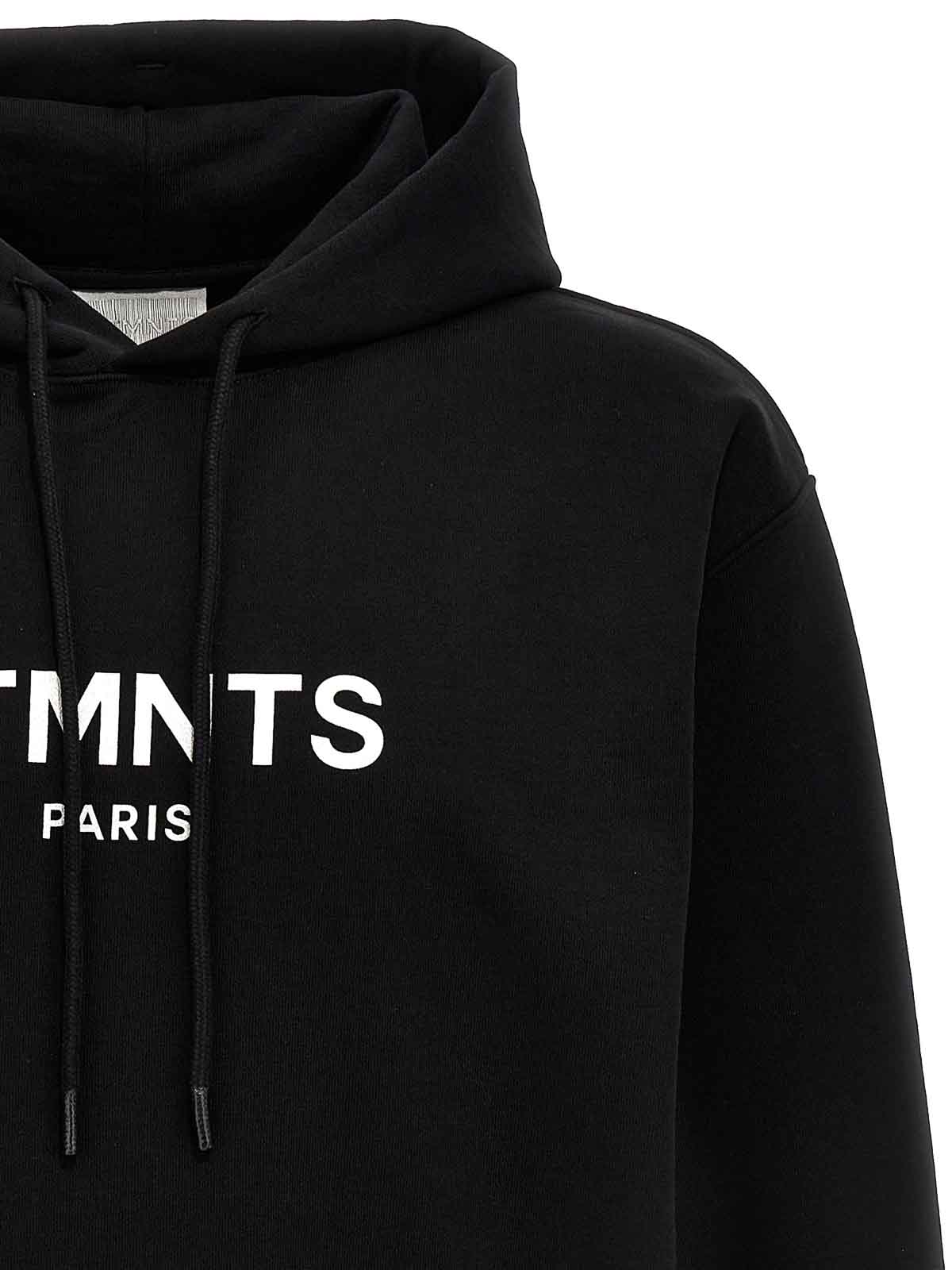 【関税込み】VTMNTS ブラック ロゴプリント フーディ Vtmnts vtmns logo hoodie - Black - Men | VL18HD100BBLACKWHITE