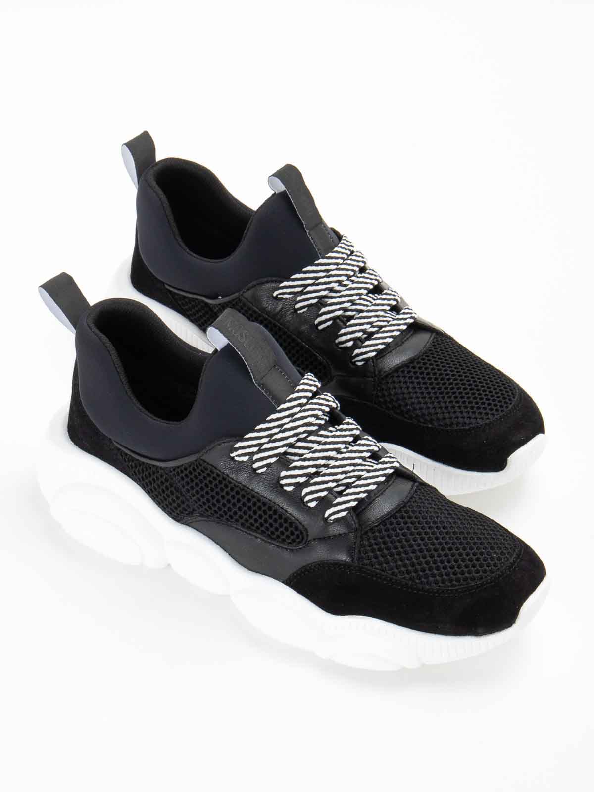 Shop Moschino Logo Sneakers In Negro