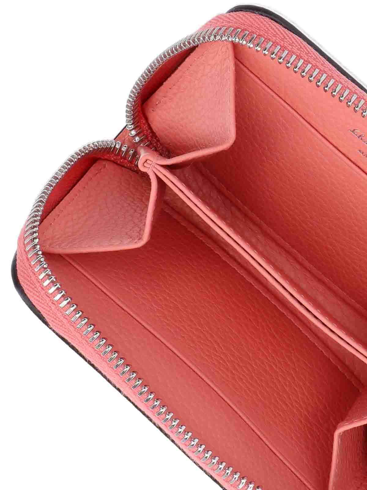 FERRAGAMO: Gancini wallet in hammered leather - Red