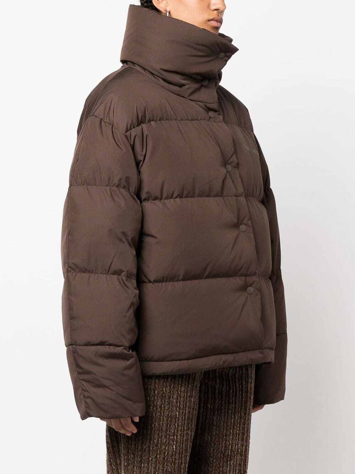 ACNE STUDIOS Logo Puffer Jacket in Porcelain 関税送料無料 ACNE STUDIOS Logo Puffer Jacket in Porcelain 関税送料無料