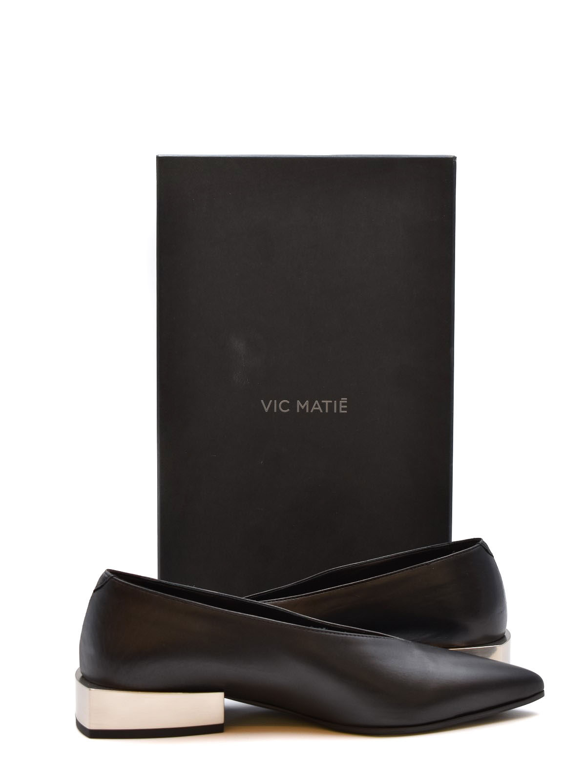 Shop Vic Matie Zapatos De Salón - Negro In Black