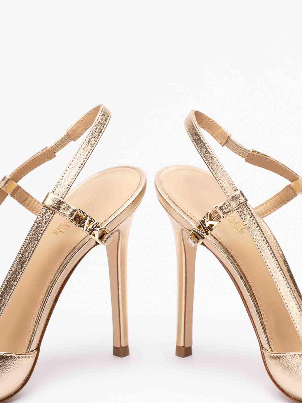 Shop Michael Kors Zapatos De Salón - Dorado In Gold